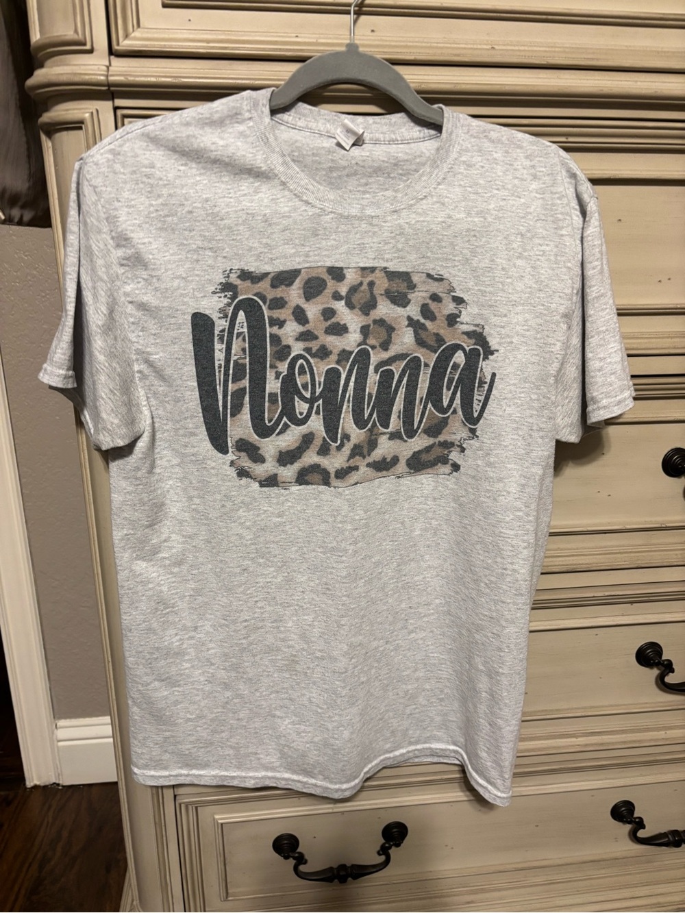 Jerzees Light Gray 'Nonna' Tee with Leopard Print